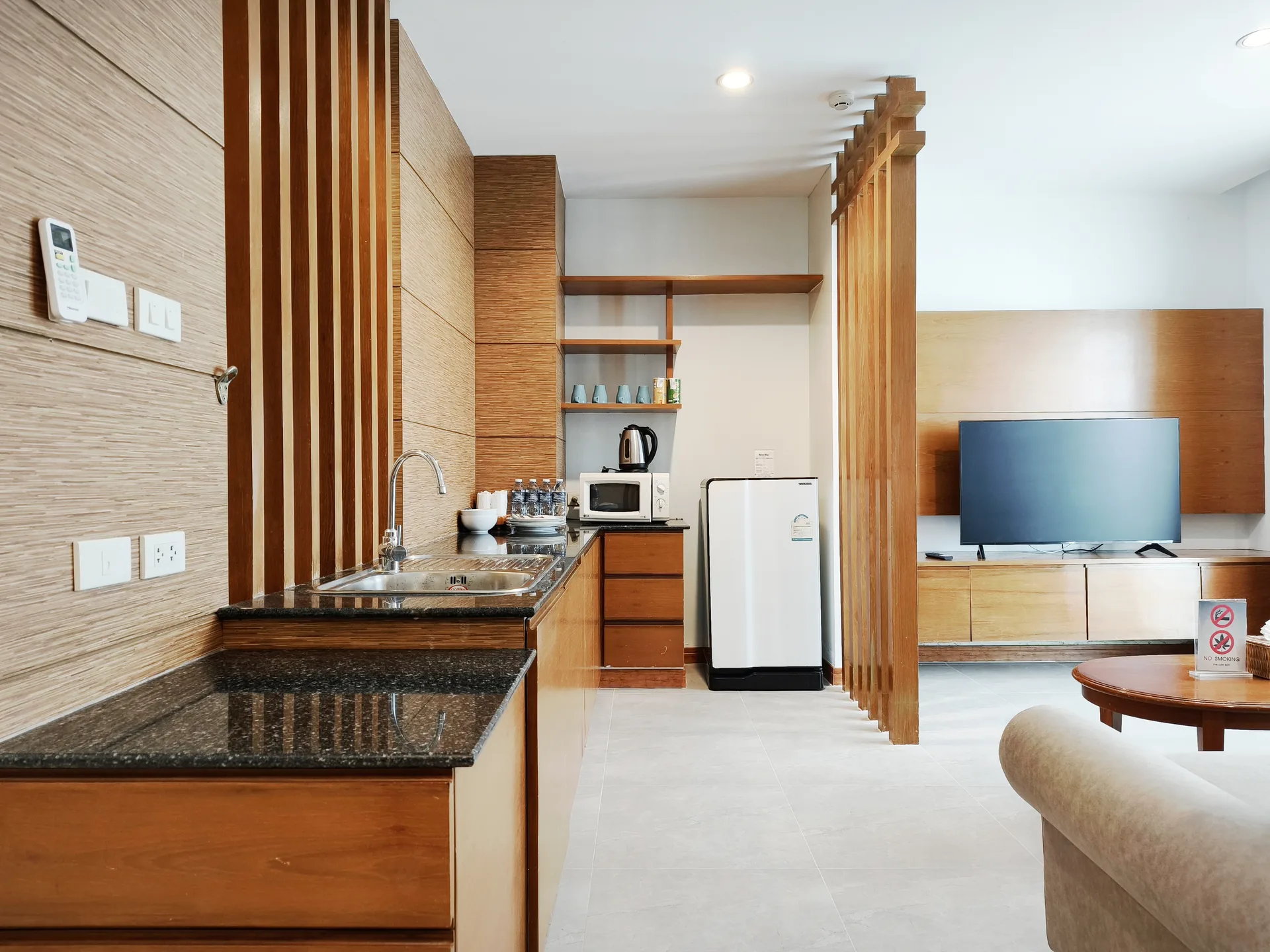 Residence kitchen and dining space